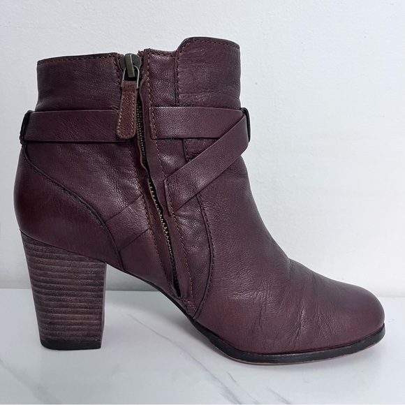 Cole Haan Grand OS Leather Bootie With Heel Buckle Brown Leather Women’s Size 7B - Picture 10 of 12